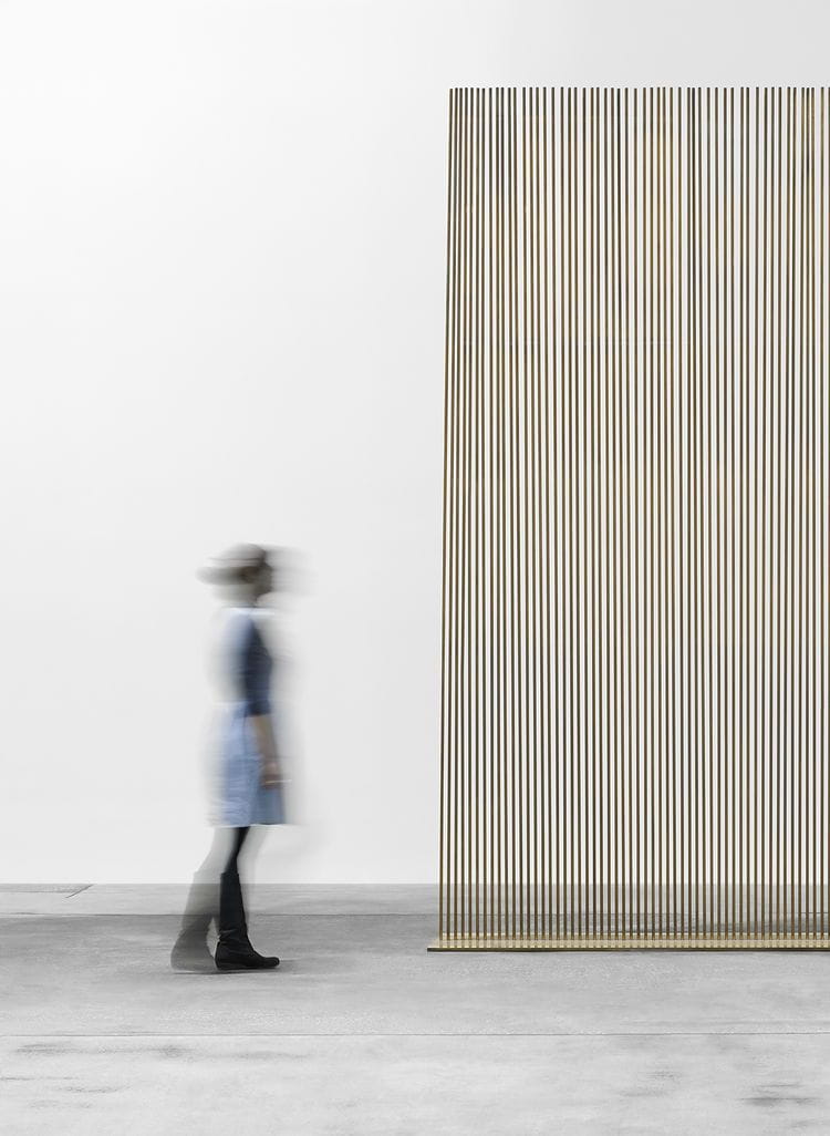 Sculpture sonore faite par Harry Bertoia